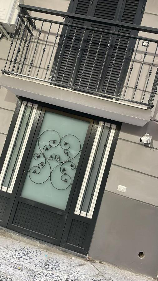 ナポリLa Casa Di Soleアパートメント エクステリア 写真